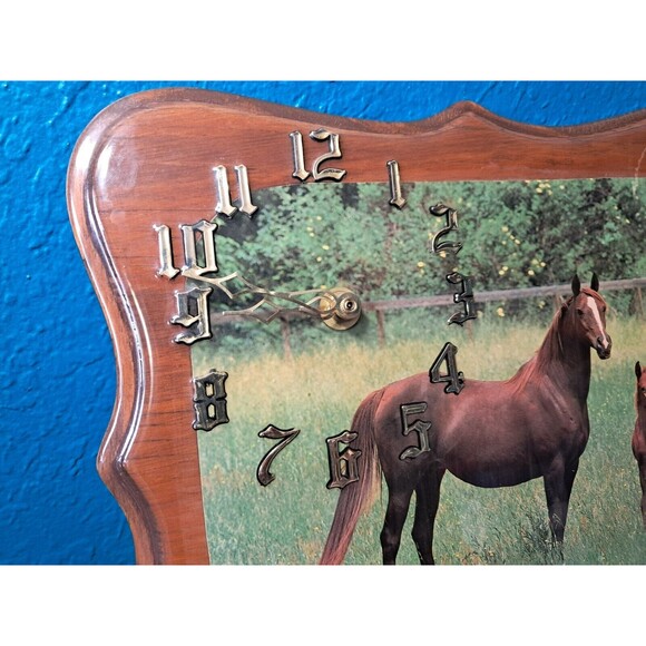 Vintage Horse Lacquered Wood Wall Clock  WORKS Tom Landgraf 12x10 - Picture 5 of 10